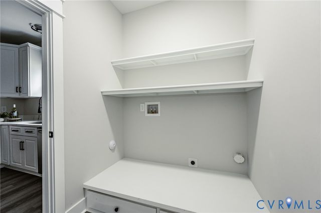 9005 Carswell St, North Chesterfield, VA 23237