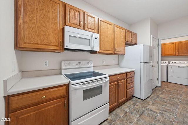 434 Eyam Hall Lane, Apex, NC 27502