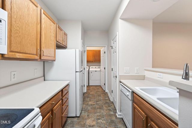 434 Eyam Hall Lane, Apex, NC 27502