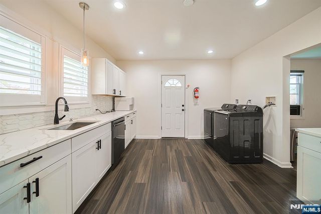 24-09 Raphael Street, Fair Lawn, NJ 07410