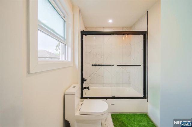24-09 Raphael Street, Fair Lawn, NJ 07410
