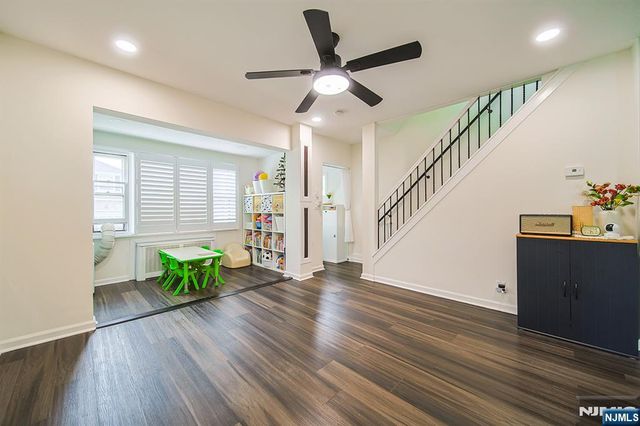 24-09 Raphael Street, Fair Lawn, NJ 07410