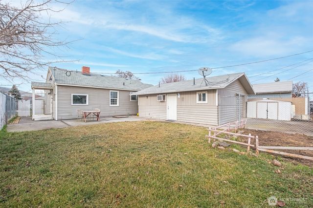 112 E Street NE, Ephrata, WA 98823