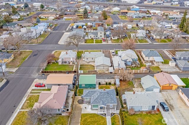 112 E Street NE, Ephrata, WA 98823