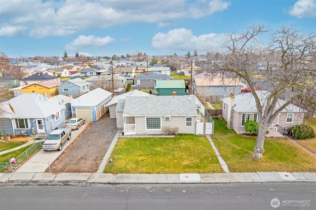 112 E Street NE, Ephrata, WA 98823