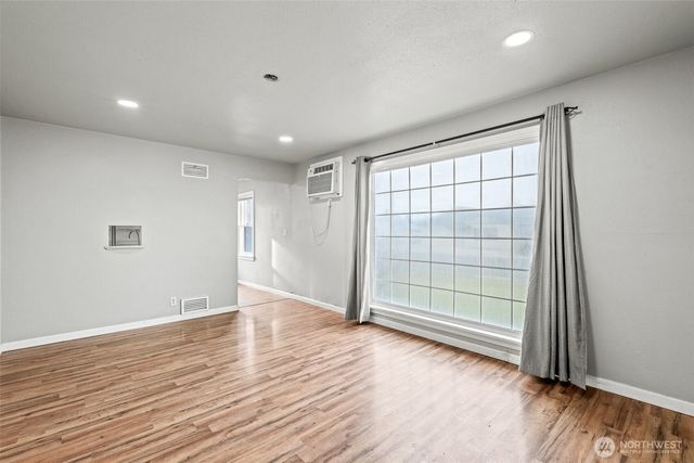 112 E Street NE, Ephrata, WA 98823