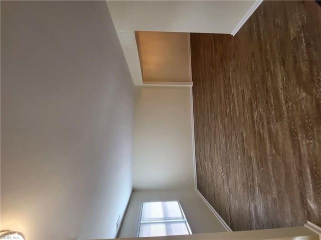423 Burr Oak CT, Virginia Beach, VA 23454