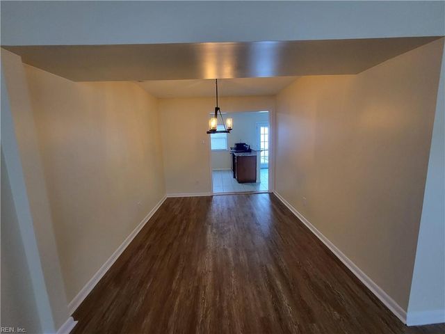 423 Burr Oak CT, Virginia Beach, VA 23454
