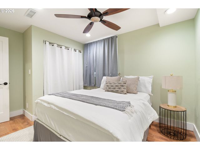 2261 Ne 30TH Ave, Portland, OR 97212