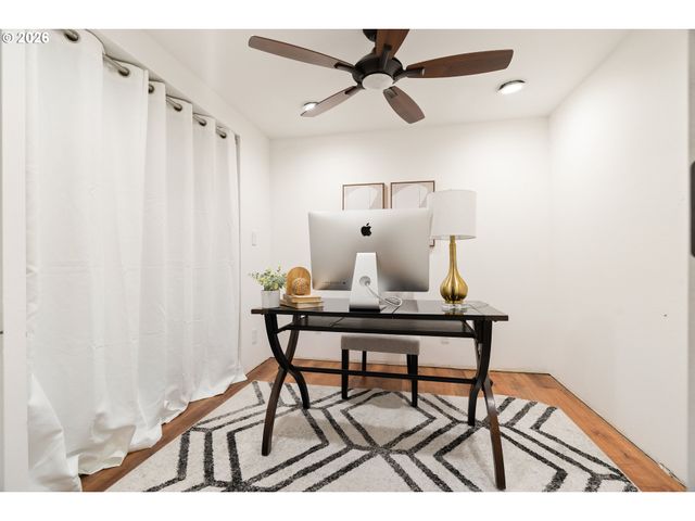 2261 Ne 30TH Ave, Portland, OR 97212