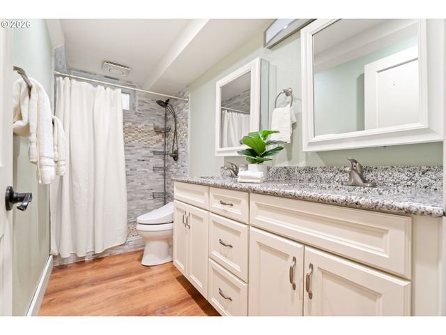 2261 Ne 30TH Ave, Portland, OR 97212