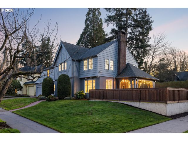 2261 Ne 30TH Ave, Portland, OR 97212