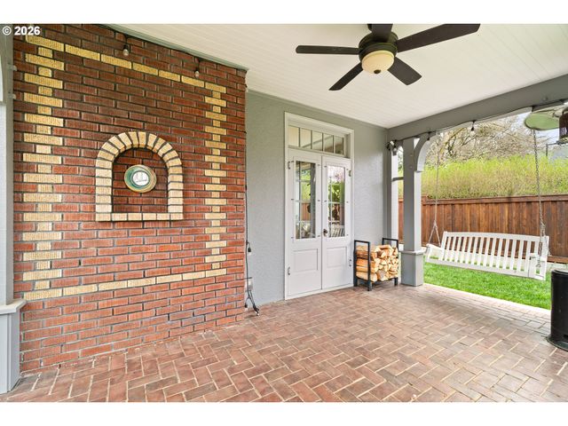 2261 Ne 30TH Ave, Portland, OR 97212