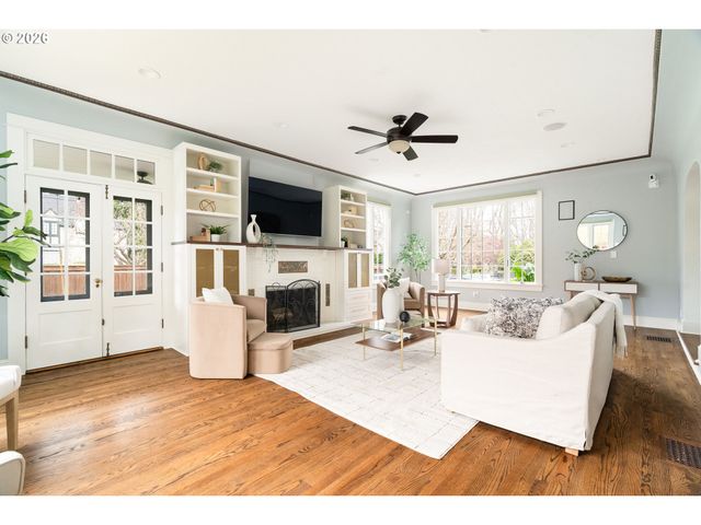 2261 Ne 30TH Ave, Portland, OR 97212