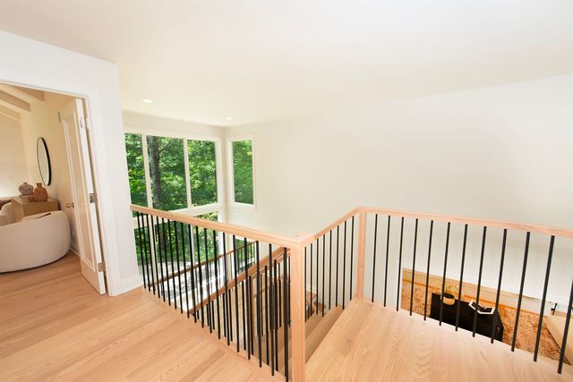 1221 Loch Lane, Lake Forest, IL 60045