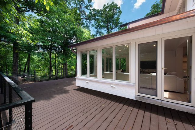 1221 Loch Lane, Lake Forest, IL 60045
