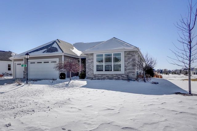 3049 Mendota DRIVE, Summit, WI 53066