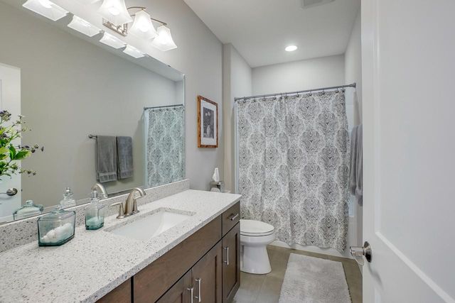 3049 Mendota DRIVE, Summit, WI 53066