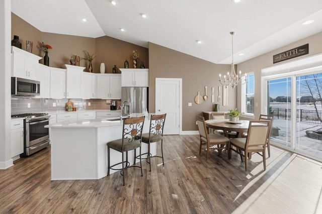 3049 Mendota DRIVE, Summit, WI 53066