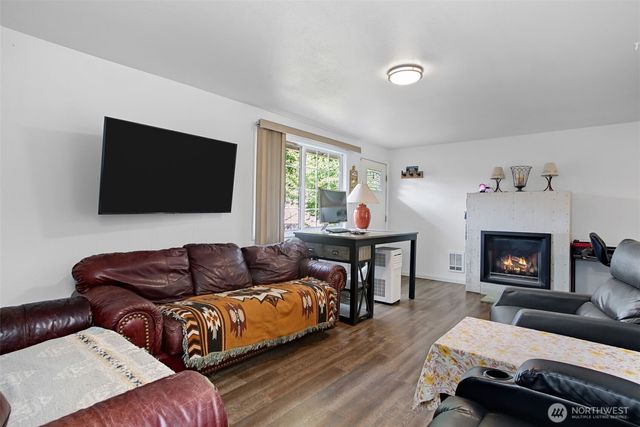 9007 10th Street NE, Lake Stevens, WA 98258