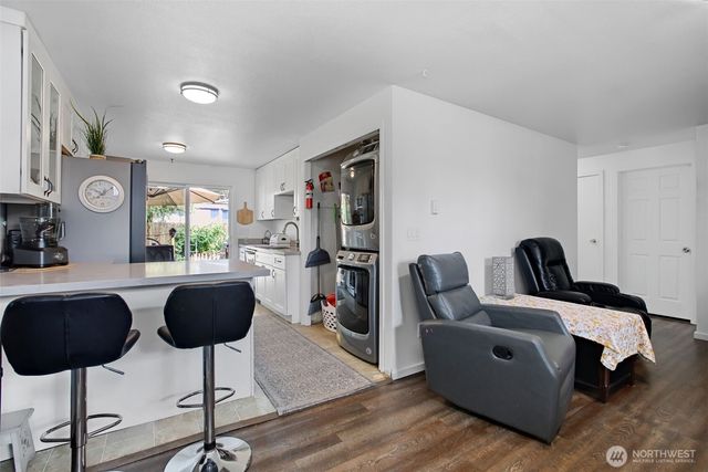 9007 10th Street NE, Lake Stevens, WA 98258