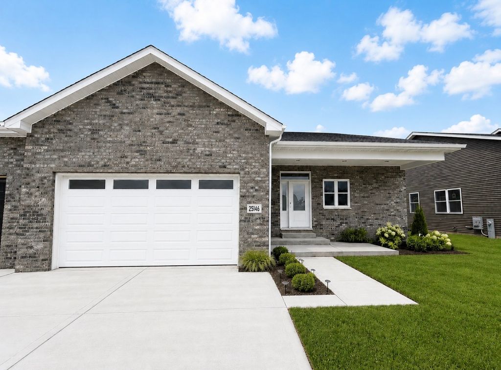 25146 S Westwind Drive, Channahon, IL 60410