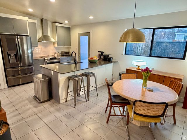 2203 E VIMONT AVE, Millcreek, UT 84109