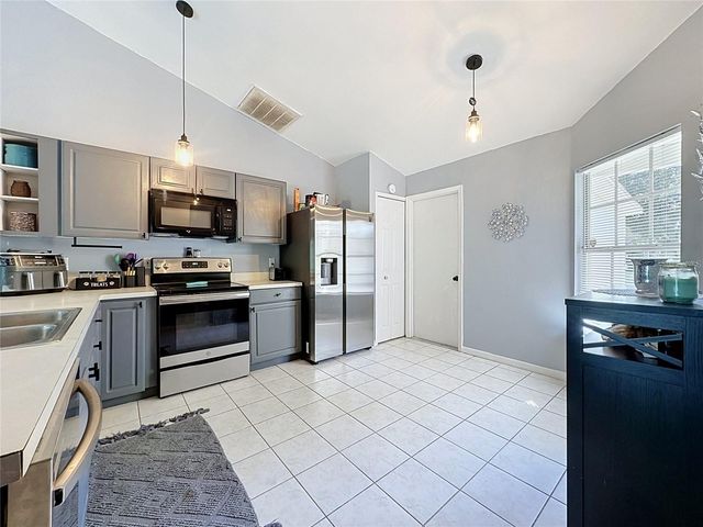 240 SUNRISE RD, Davenport, FL 33837