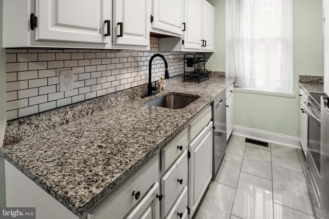 636 PORTLAND ST, Baltimore, MD 21230