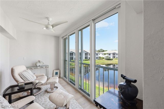 818 Tanbark DR 204, Naples, FL 34108