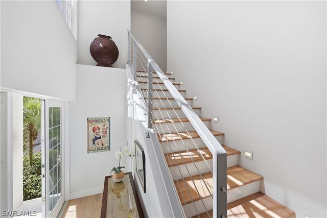 818 Tanbark DR 204, Naples, FL 34108