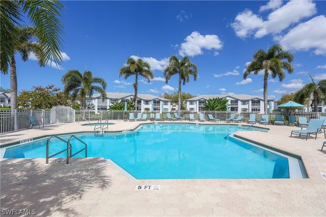 818 Tanbark DR 204, Naples, FL 34108