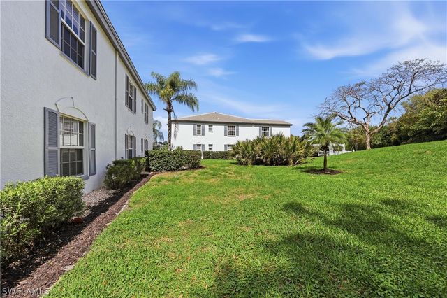818 Tanbark DR 204, Naples, FL 34108