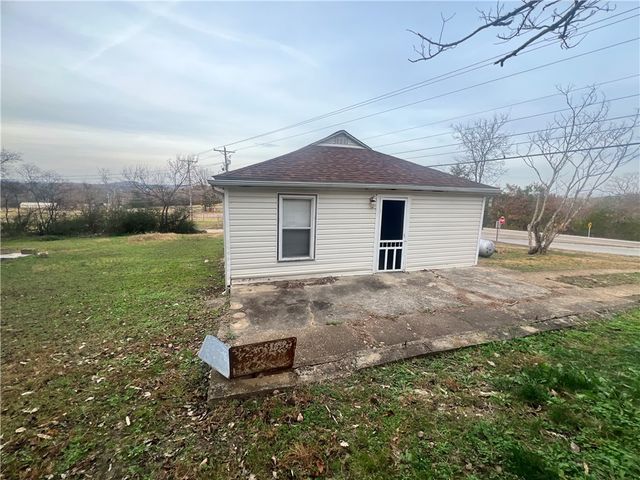 14 Wintergreen Lane, Yellville, AR 72687