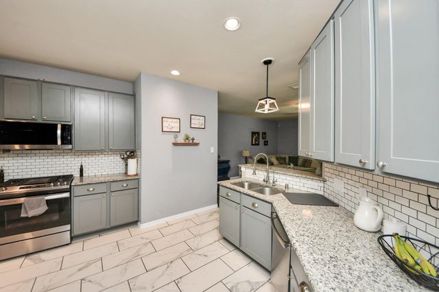 32655 Timber Point Drive, Brookshire, TX 77423