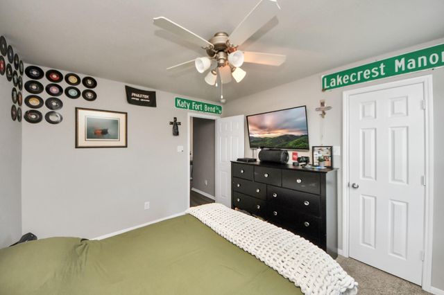 32655 Timber Point Drive, Brookshire, TX 77423