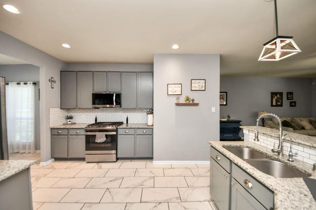 32655 Timber Point Drive, Brookshire, TX 77423