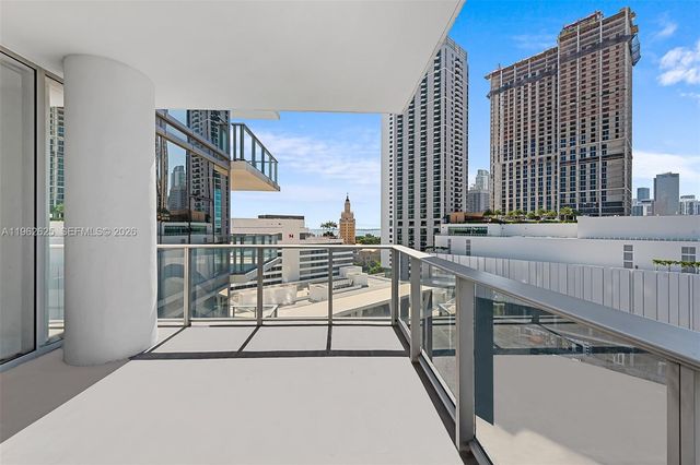 851 NE 1st Ave 1012, Miami, FL 33132