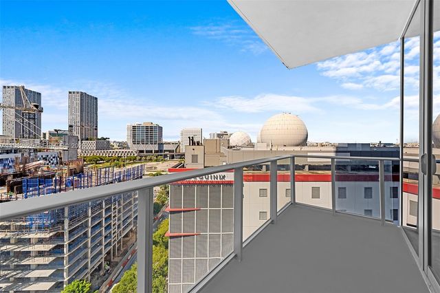 851 NE 1st Ave 1012, Miami, FL 33132