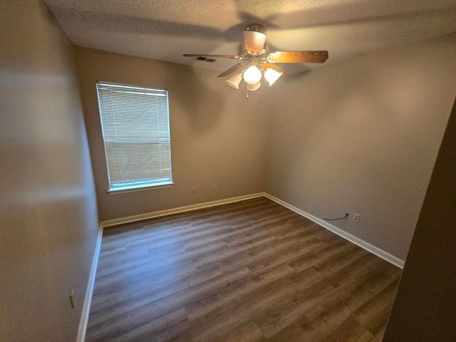 7503 APPLING ESTATE DR, Memphis, TN 38133