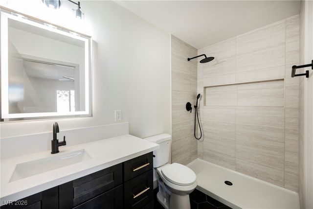 2121 Lawry Avenue, North Las Vegas, NV 89032