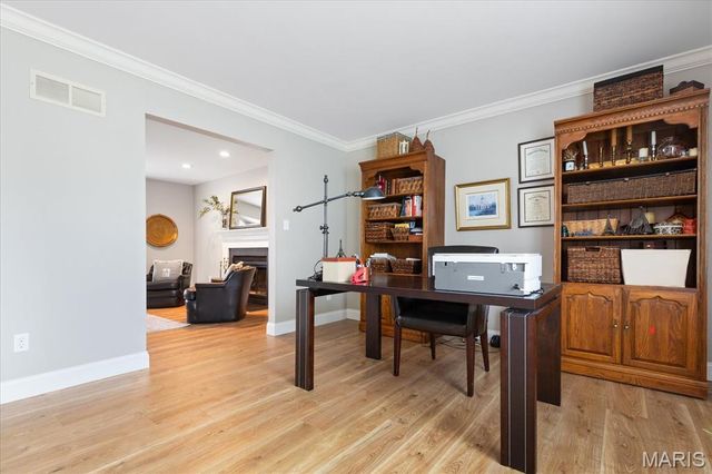 1462 Carriage Bridge Trail, Ballwin, MO 63021