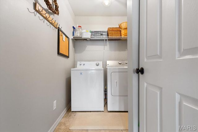 1462 Carriage Bridge Trail, Ballwin, MO 63021