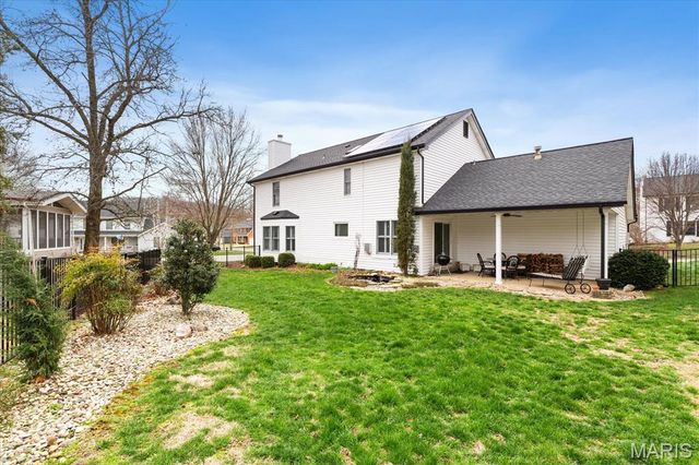 1462 Carriage Bridge Trail, Ballwin, MO 63021