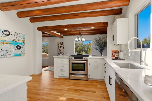 3881 Old Santa Fe Trail, Santa Fe, NM 87505