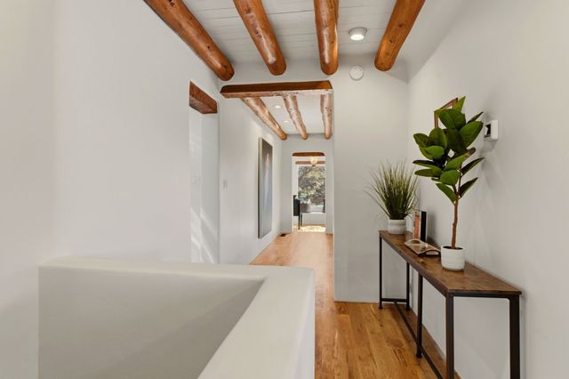 3881 Old Santa Fe Trail, Santa Fe, NM 87505