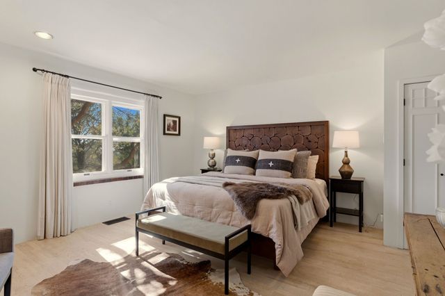 3881 Old Santa Fe Trail, Santa Fe, NM 87505