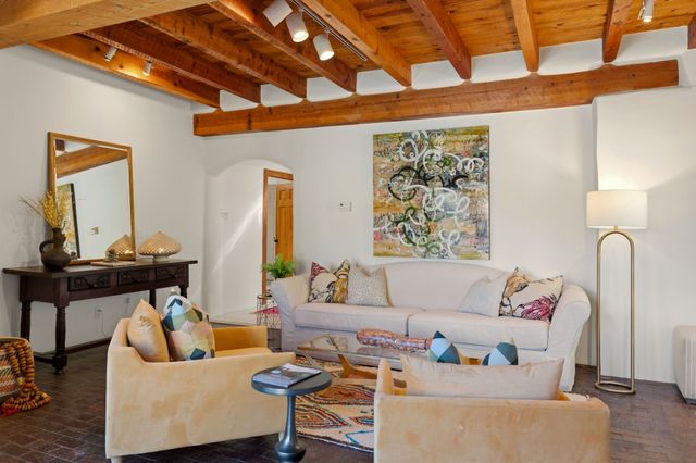 3881 Old Santa Fe Trail, Santa Fe, NM 87505