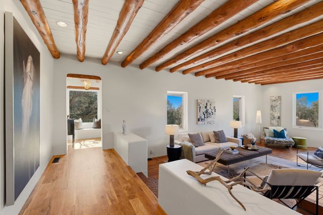 3881 Old Santa Fe Trail, Santa Fe, NM 87505