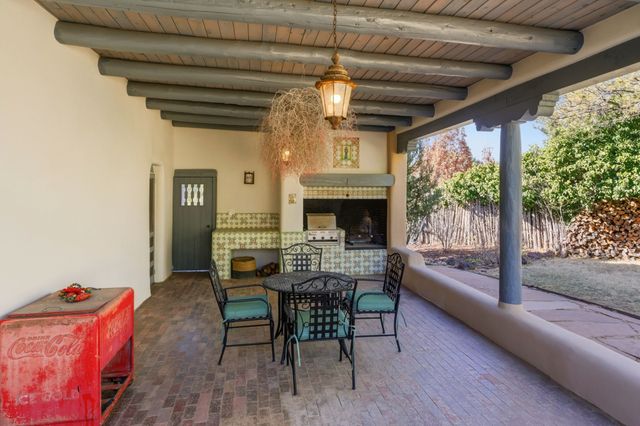 3881 Old Santa Fe Trail, Santa Fe, NM 87505